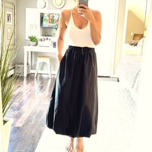 ZARA NWT Bubble Hem Maxi Wiast Stretch Skirt
